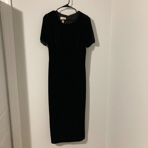 Talbots Size 10 Vintage Midi Black Velvet Dress Whimsigoth 90s Witch Straight - Picture 1 of 9